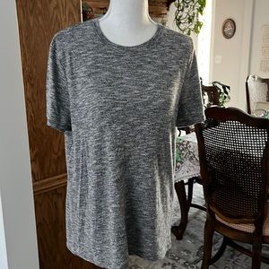 Women’s short sleeve sweater like shirt